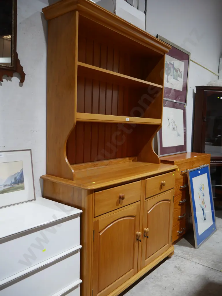 Welsh dresser Image 1++