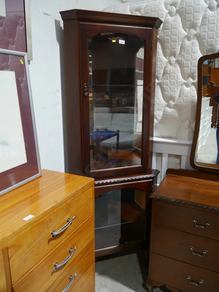 Corner cabinet Image 1++