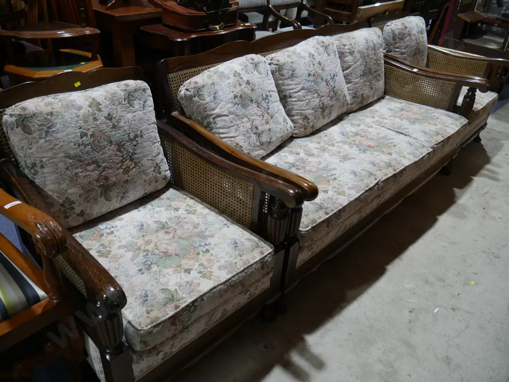 3 piece bergere lounge suite Image 1++