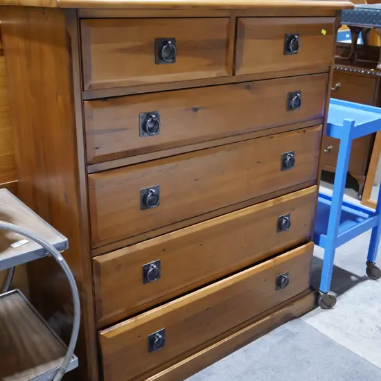 Chest drawers