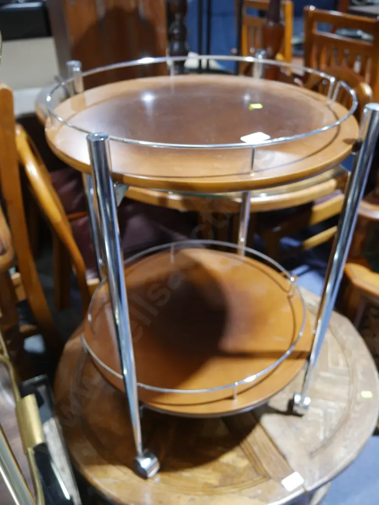 2 tier round trolley Image 1++