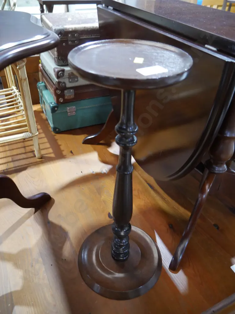 Wine table and plant stand Image 1++