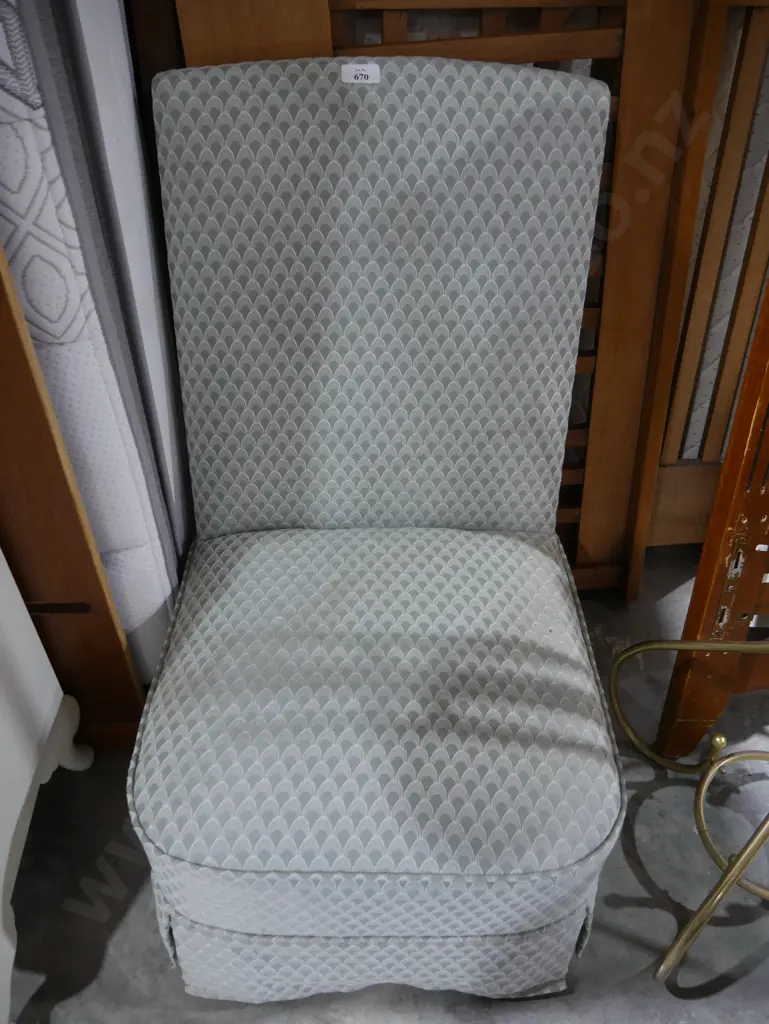 Nursing chair Image 1++