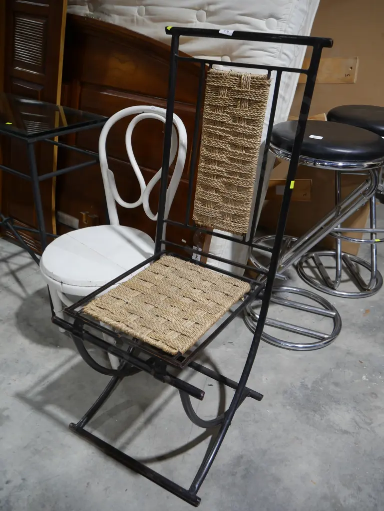 Metal & seagrass chair Image 1++