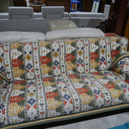 Kovac settee