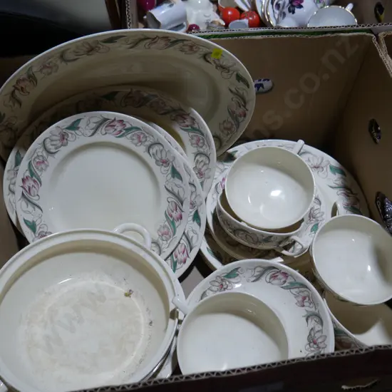 Susie Cooper dinnerware