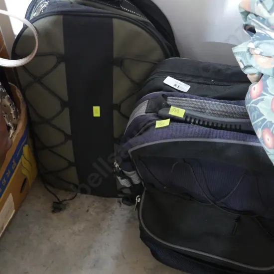 2 backpack picnic sets