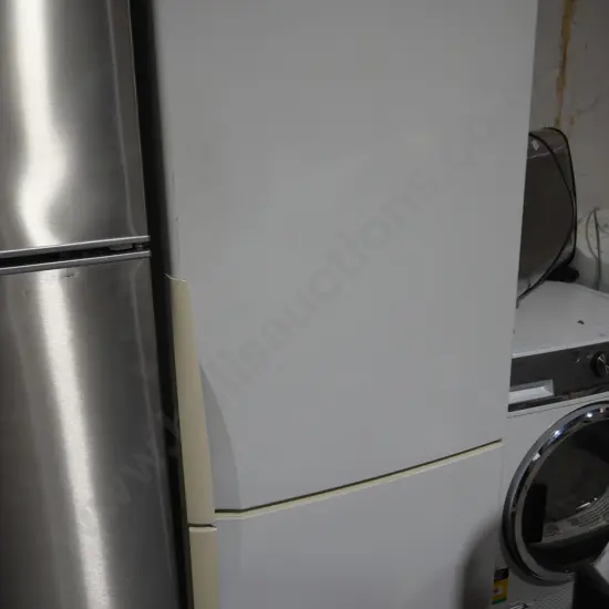 Westinghouse fridge freezer