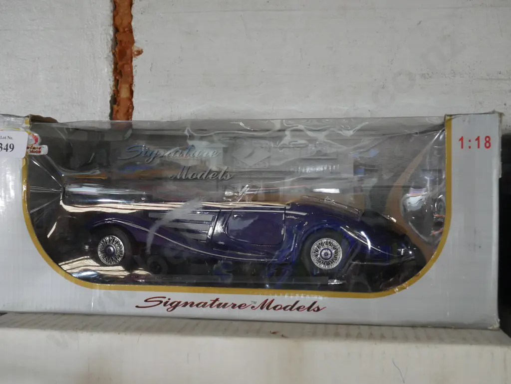 Mercedes Benz 500 model car Image 1++