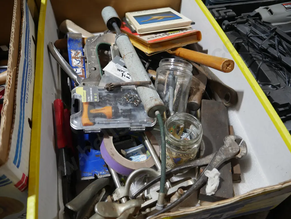 Garage sundries Image 1++