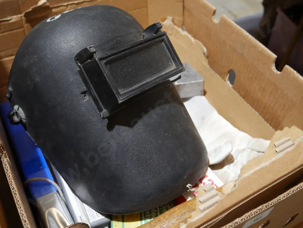 Welding rods , mask Image 1++