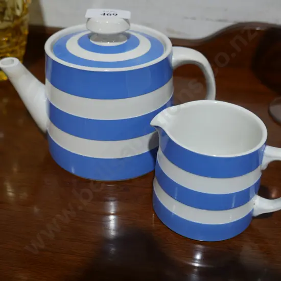 Cornish Ware teapot, jug