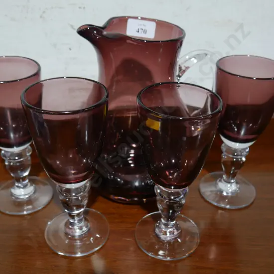 Glass jug and 4 glassess