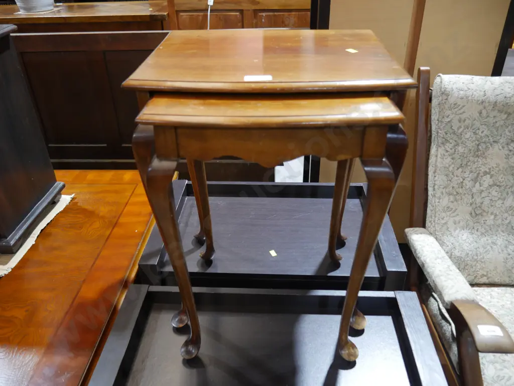 Nest of 2 tables Image 1++