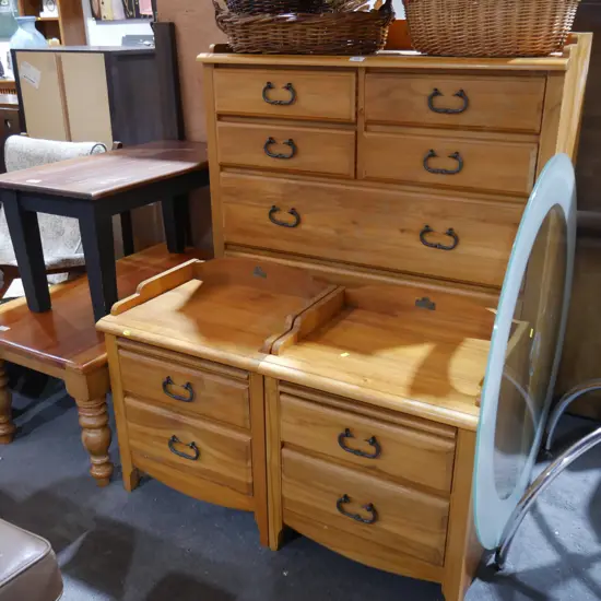 7 drawer chest, pair of bedside drawers