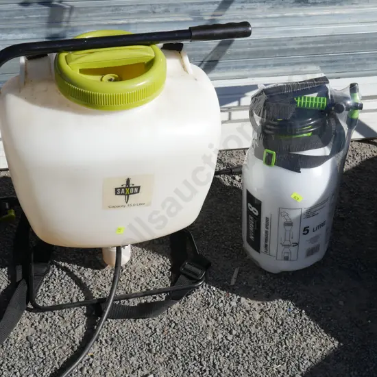 2 sprayers