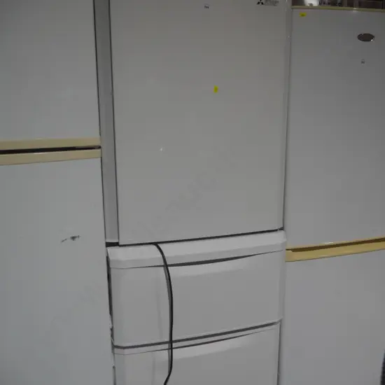 Mitsubishi fridge freezer