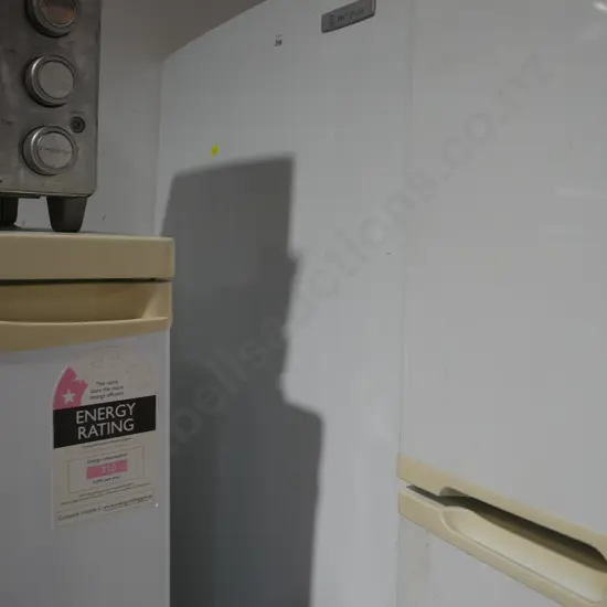 Westinghouse fridge freezer