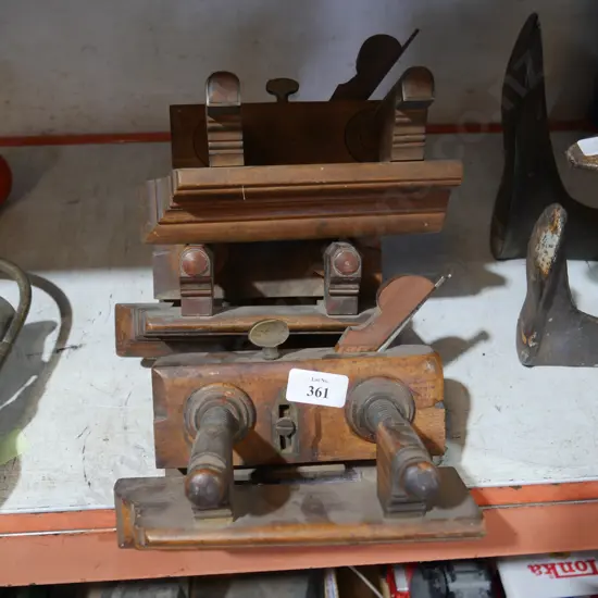3 vintage wooden planes