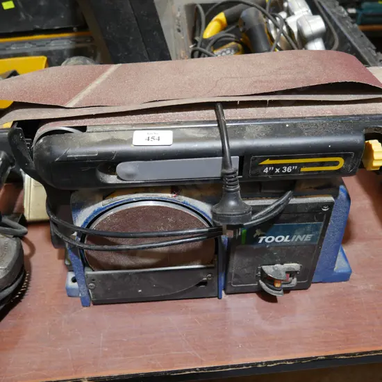 Tool line belt sander
