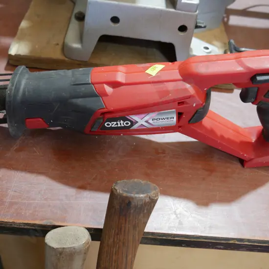 Ozito reciprocating saw