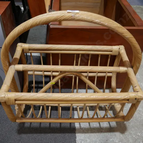 Cane magazine rack