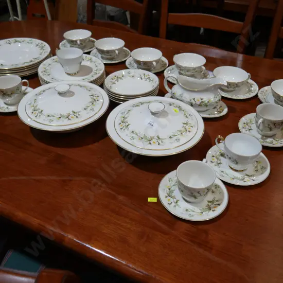 Royal Doulton Clairmont dinner set
