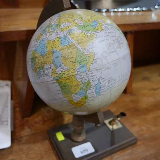 Globe & pen holder