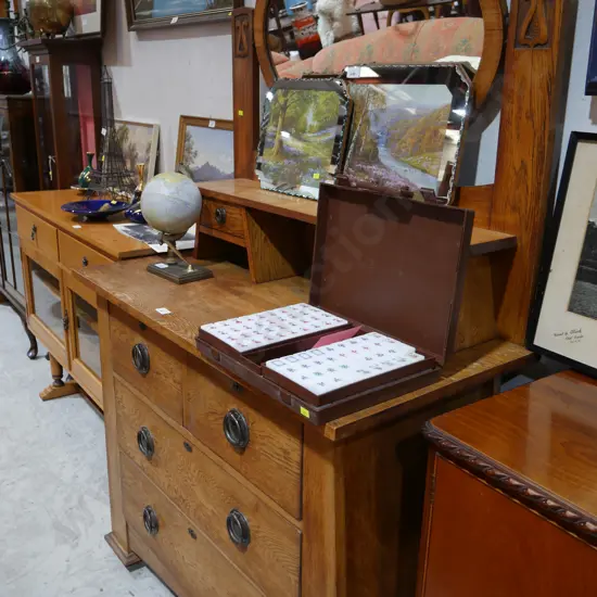 Oak mirror back Dutchess