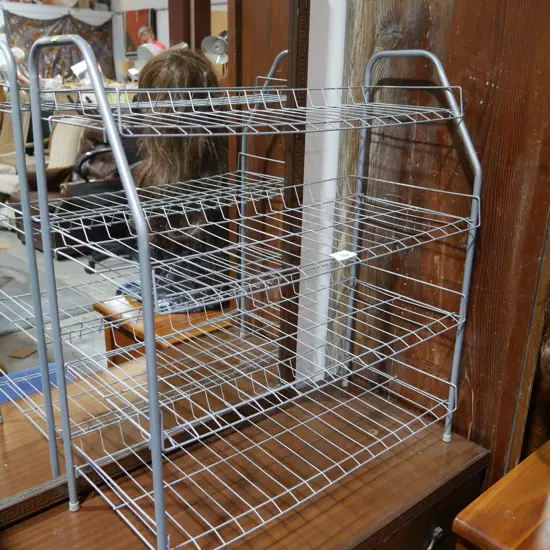 Metal shoe rack