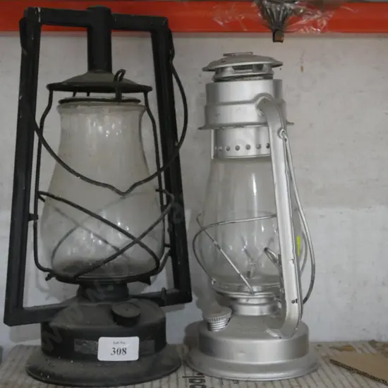 2 Kero lamps