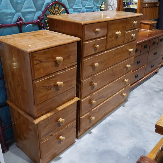 Chest of drawers and 2 bed sides
