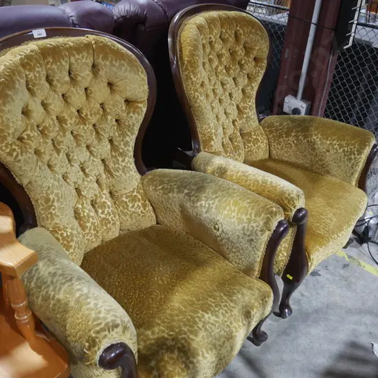 Pair queen Anne Chairs