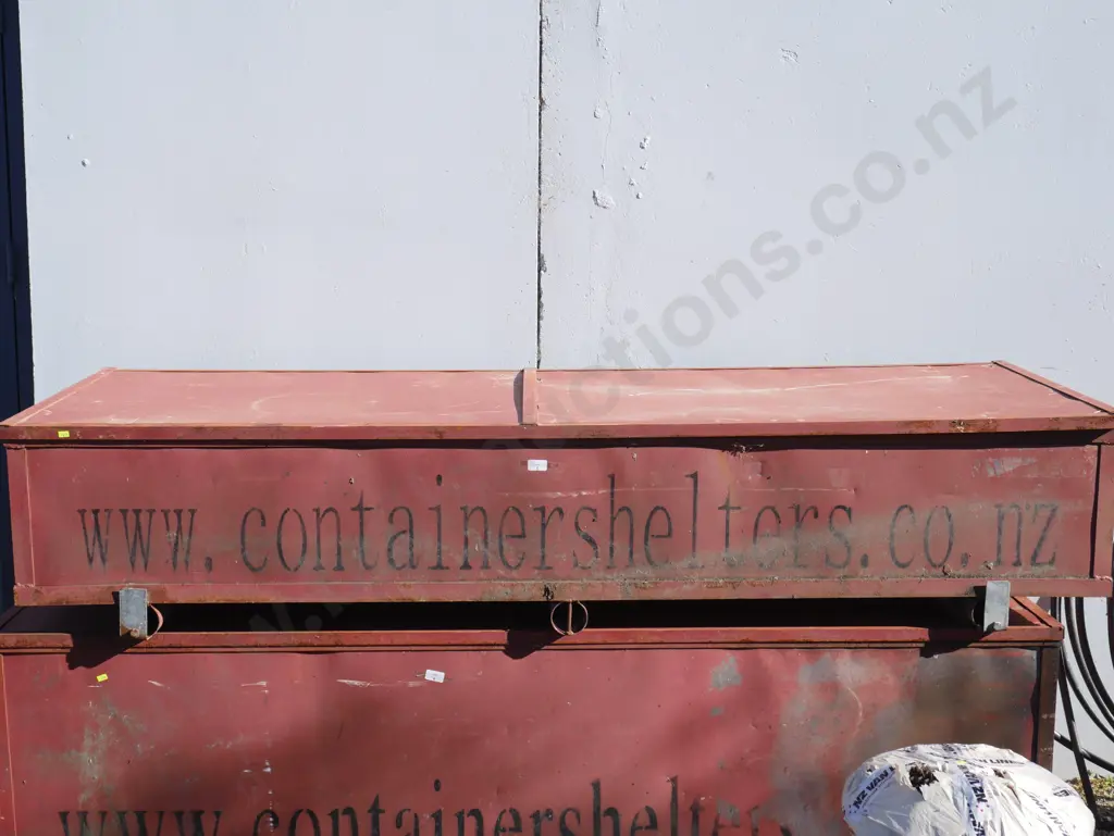 Large metal container Image 1++