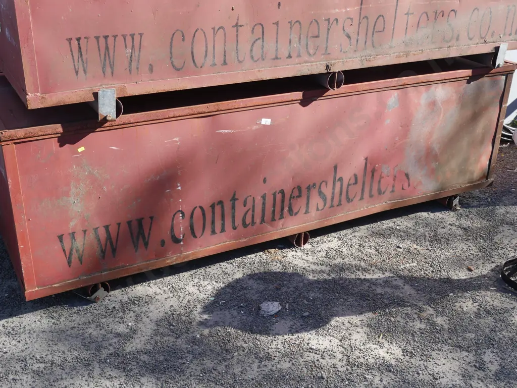 Large metal container Image 1++
