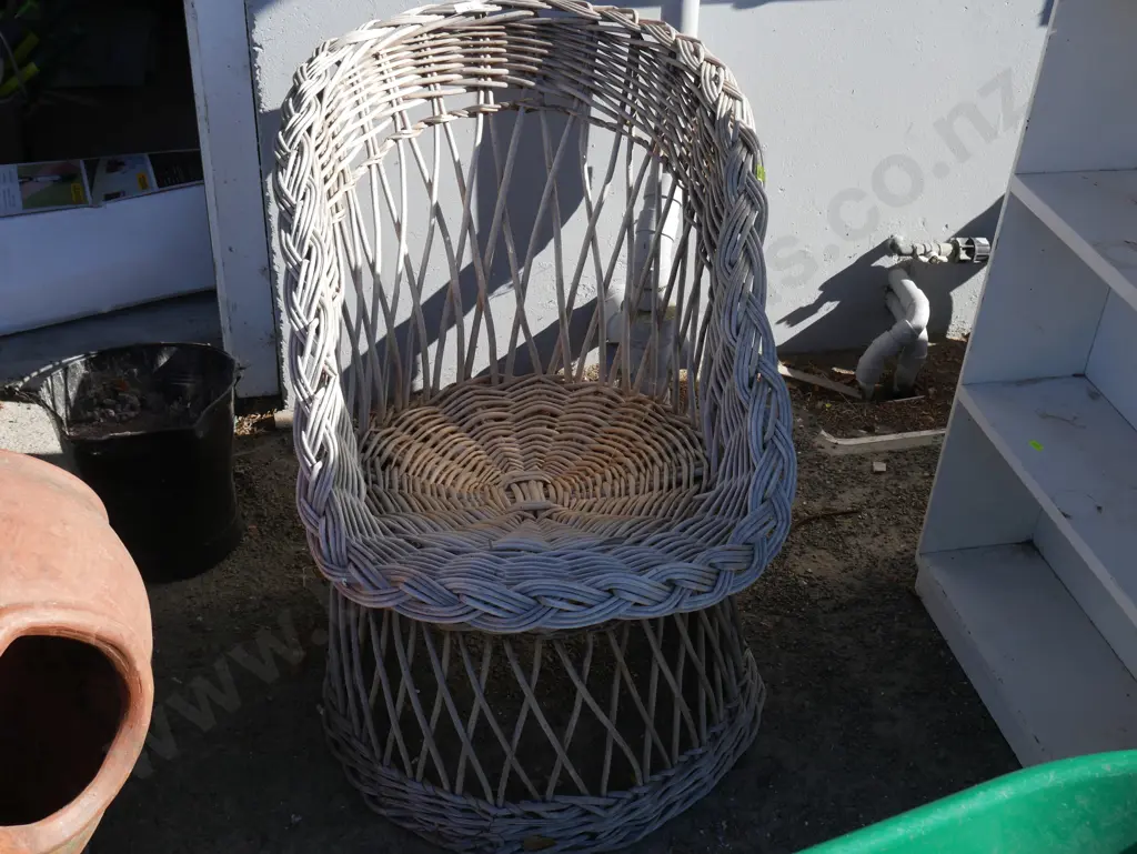 Cane chair Image 1++