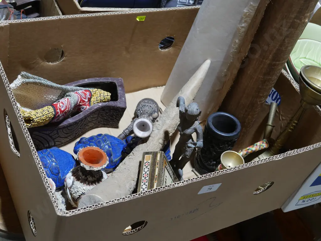 Assorted ornaments etc Image 1++