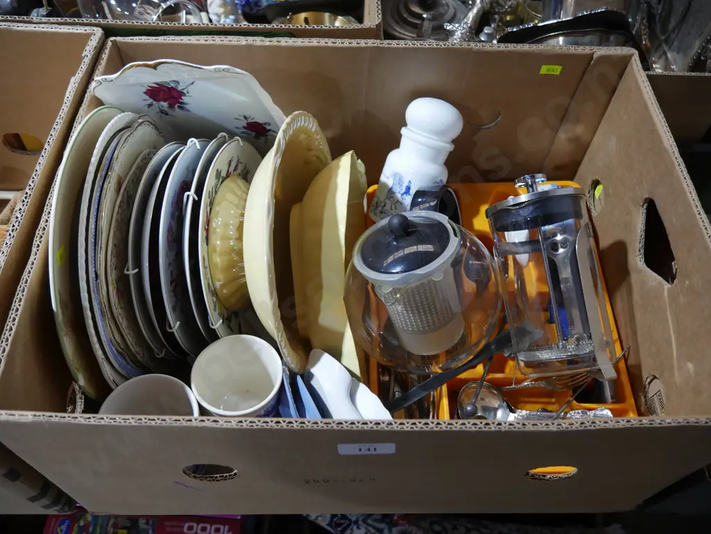 Assorted plates etc Image 1++