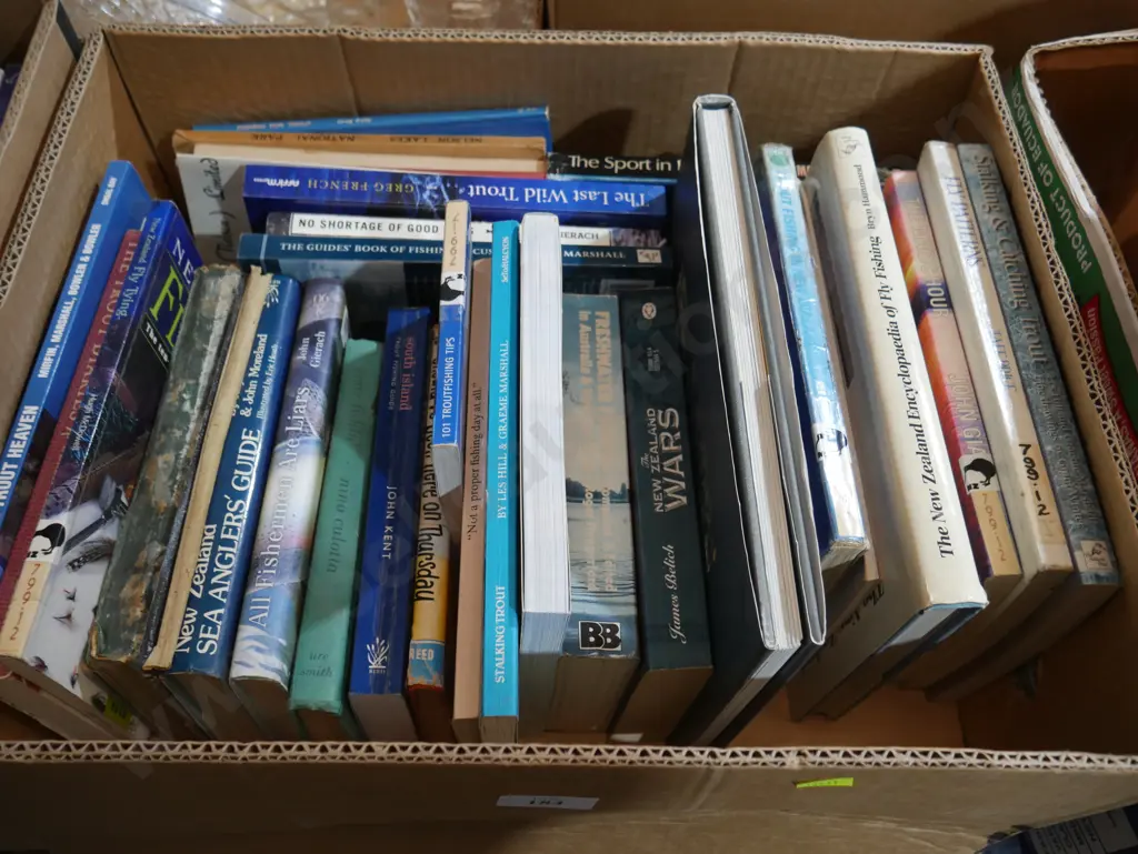New Zealand books Image 1++