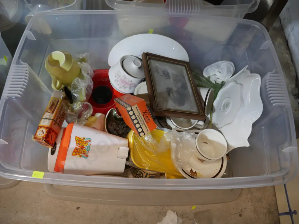 Assorted china etc Image 1++