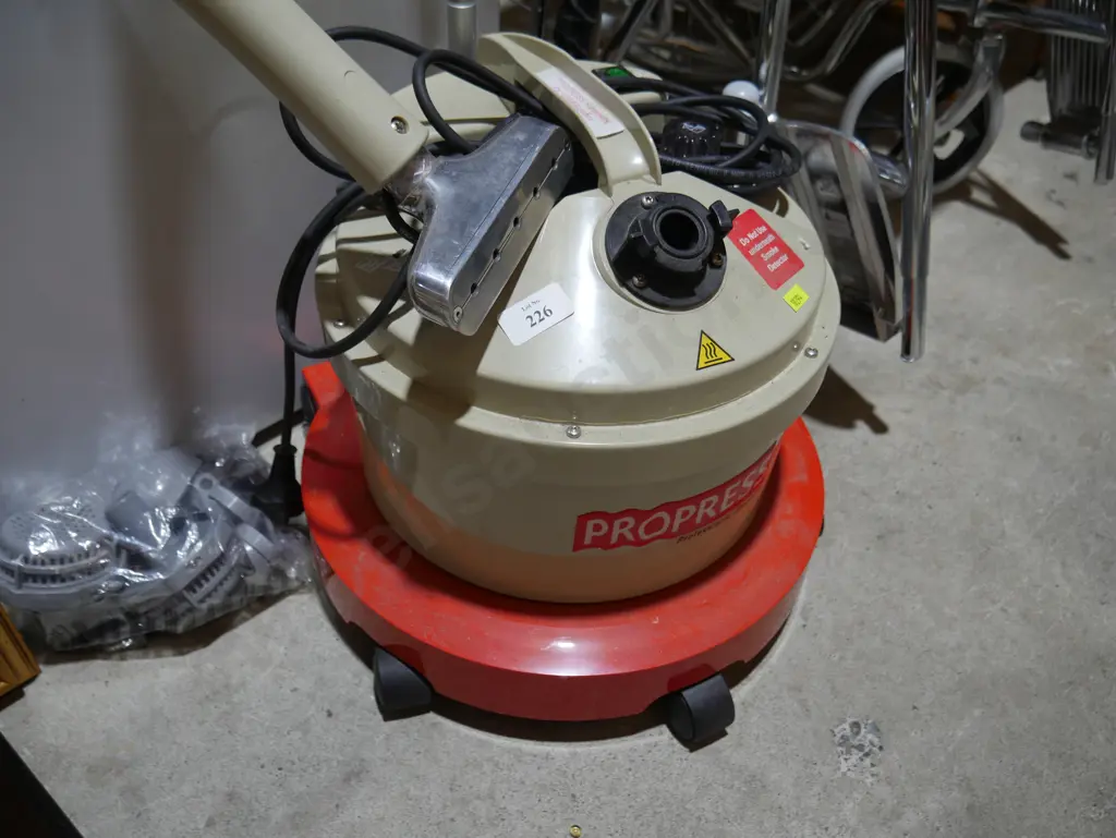 Propress garment steamer Image 1++