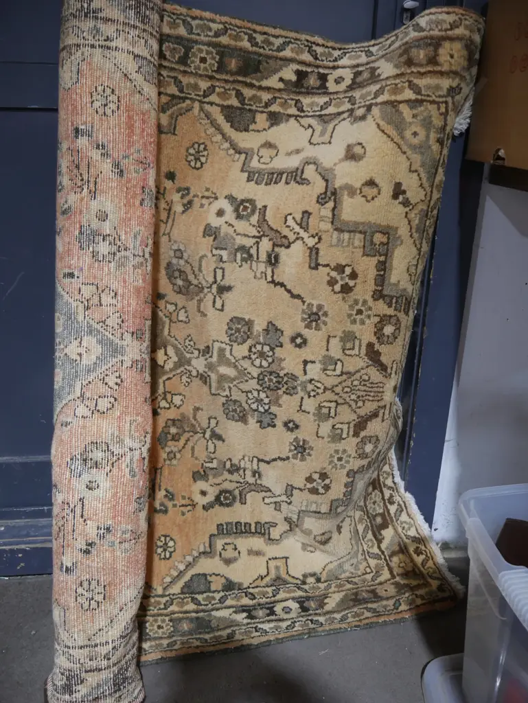 Floor rug Image 1++