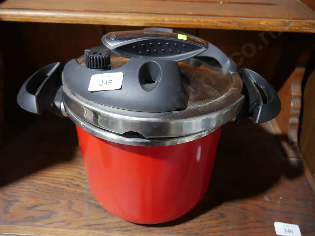 Stevens pressure cooker Image 1++
