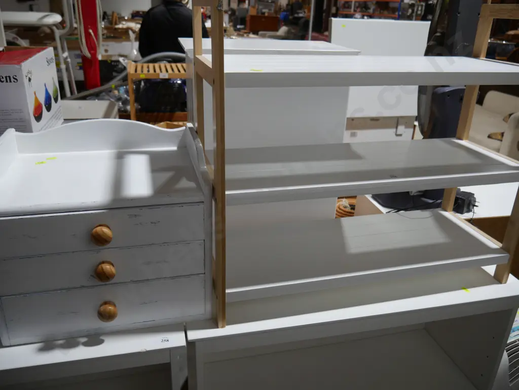 Shoe rack and drawers Image 1++