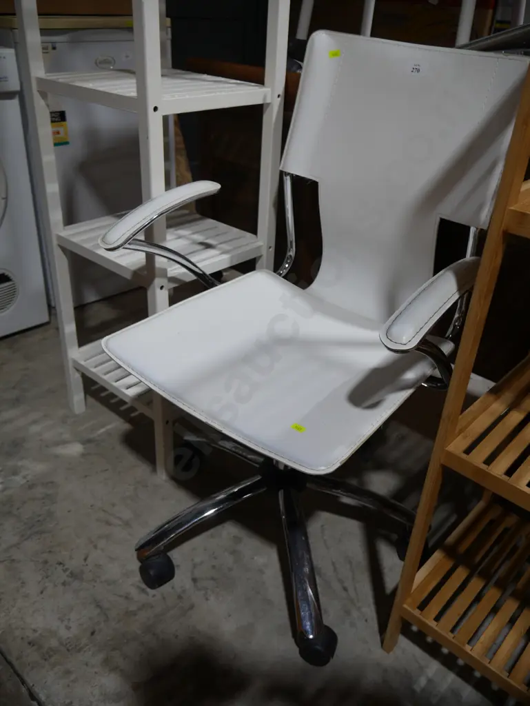 White office chair Image 1++