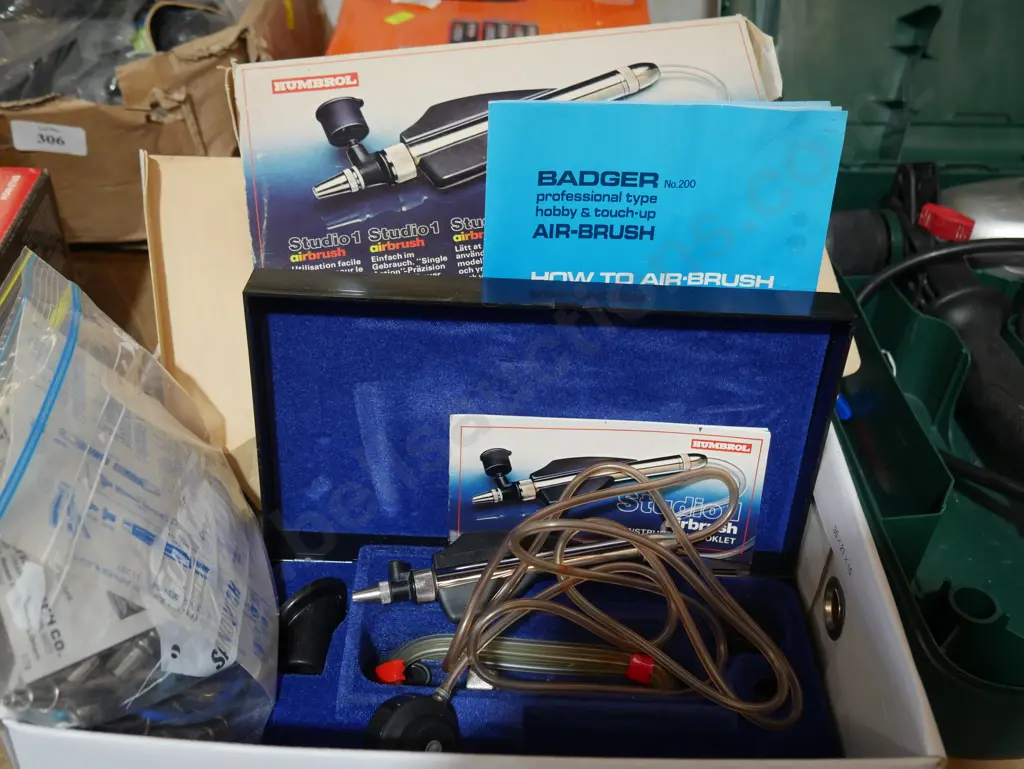 Airbrush gun Image 1++