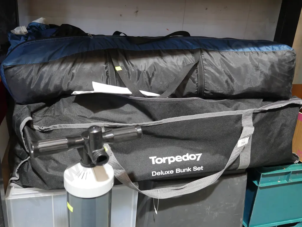 Tent bunk set foot pump Image 1++