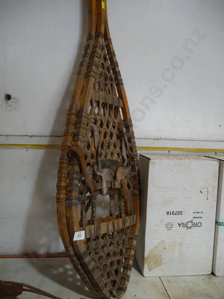 Snow shoes Image 1++