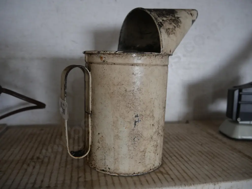 Oil tin Image 1++