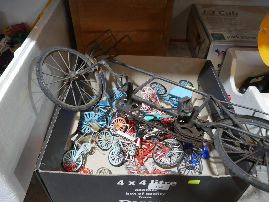 Assorted model push bikes Image 1++